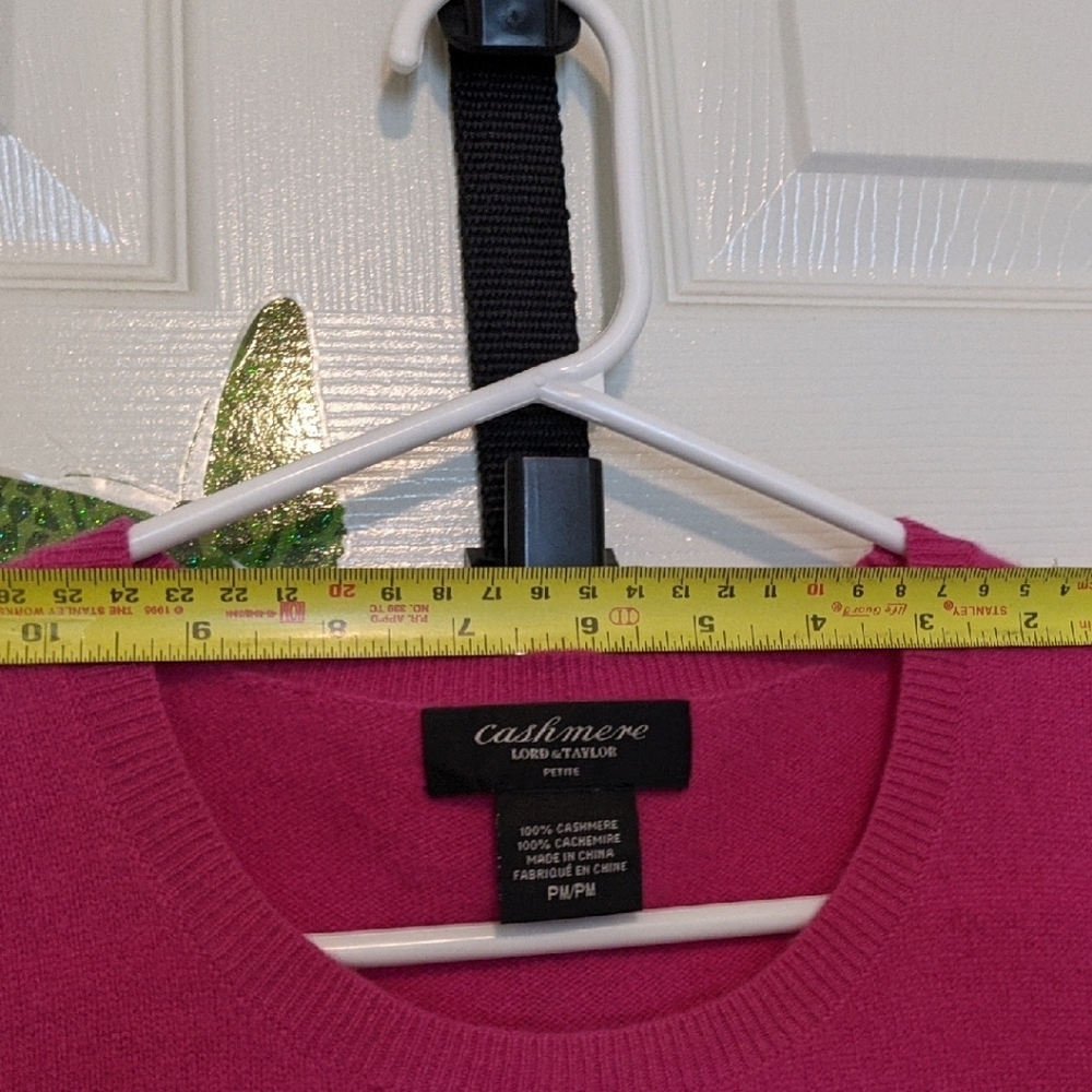 Lord & Taylor. Cashmere Sweater Vest, Fuchsia, Petite M - Picture 5 of 7